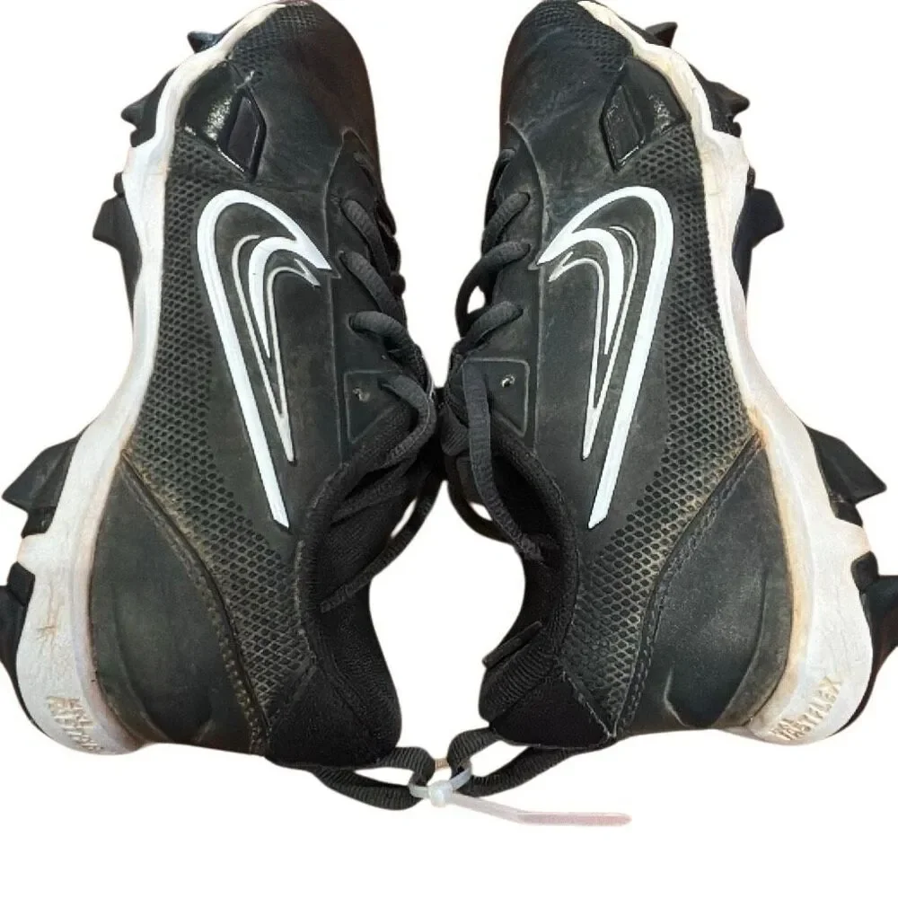 Nike Alpha Menace Football Cleats Black White Youth Size 4Y Molded Traction Shoe
